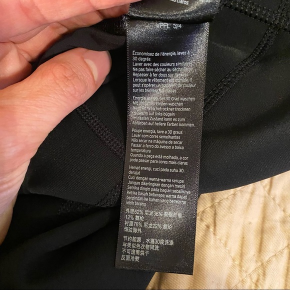 NWT IVY PARK Mid Rise 3/4 Length Legging Sz XS - Picture 3 of 12